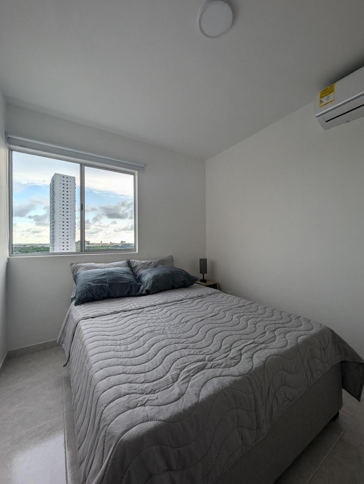 Apartamento Con 3 Y Vista Al Mar *