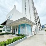Apartamento Con 3 Habitaciones Y Vista Al Mar